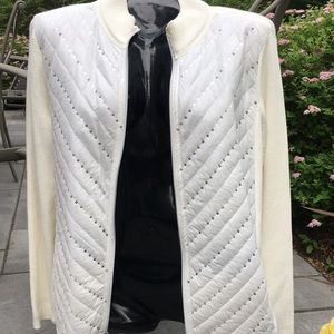 Chico’s Zenergy off white zip sweater M